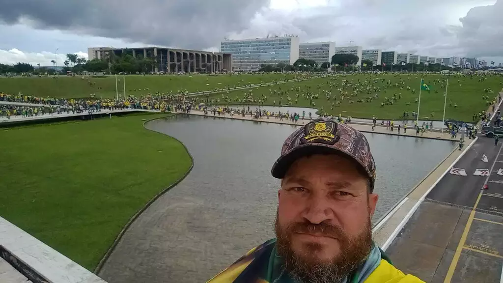 Terror em Brasília: moradores de Campo Grande, Dourados, Itaporã e Maracaju estão presos