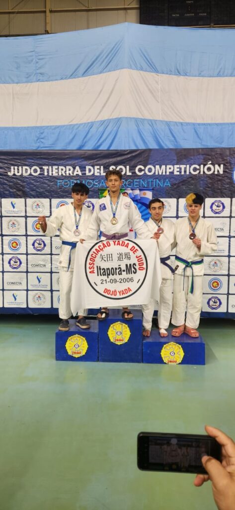 Itaporã: Associação Yada de Judô é campeã na Argentina, conquistando 8 medalhas