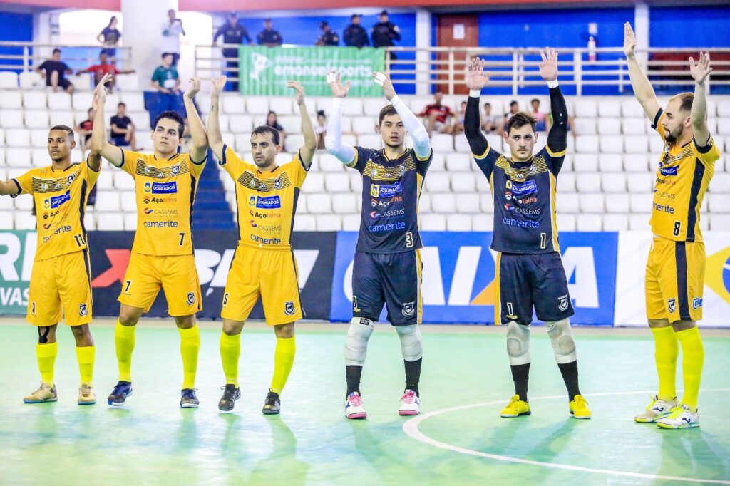 Dourados enfrenta o Cruzeiro neste sábado pelo Campeonato Brasileiro de Futsal