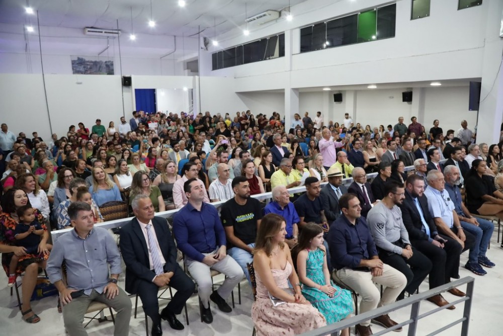 Livro ‘Minha história em Dourados’ recebe Menção Honrosa da Câmara