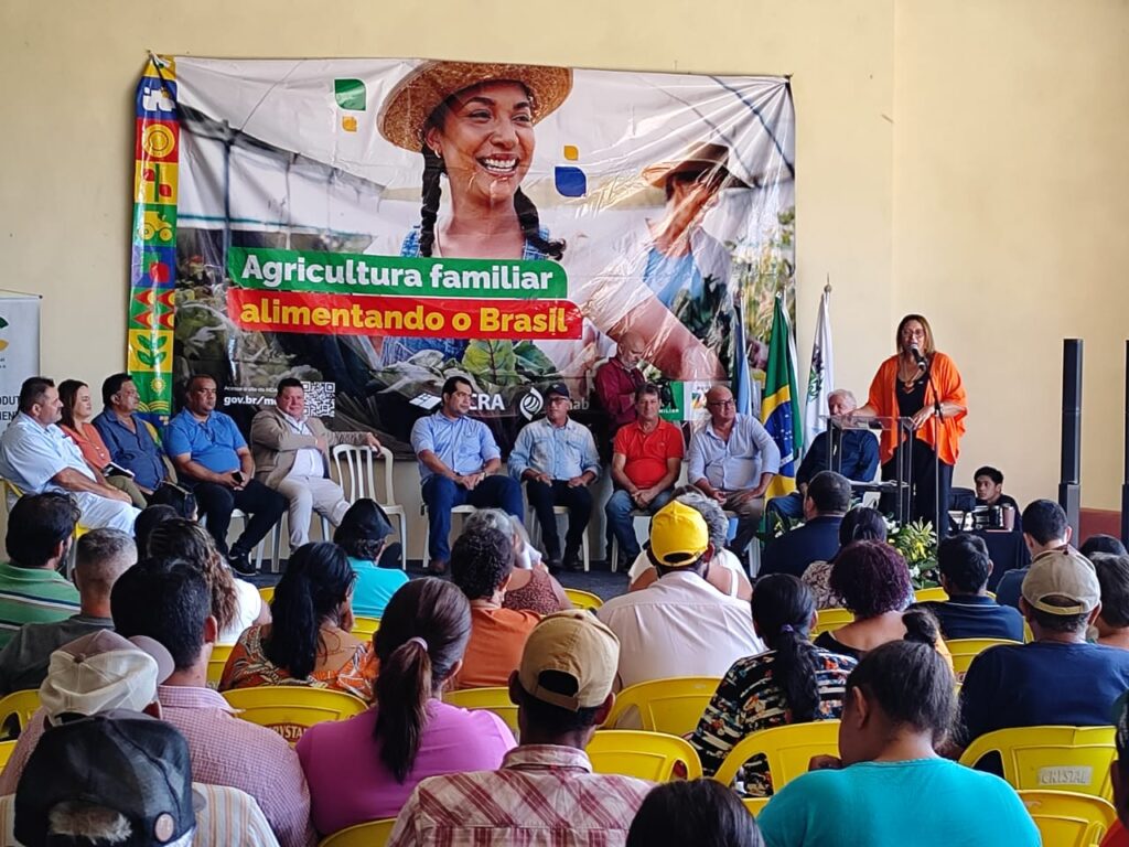 Governos federal e estadual retomam Programa de Crédito Fundiário após 10 anos