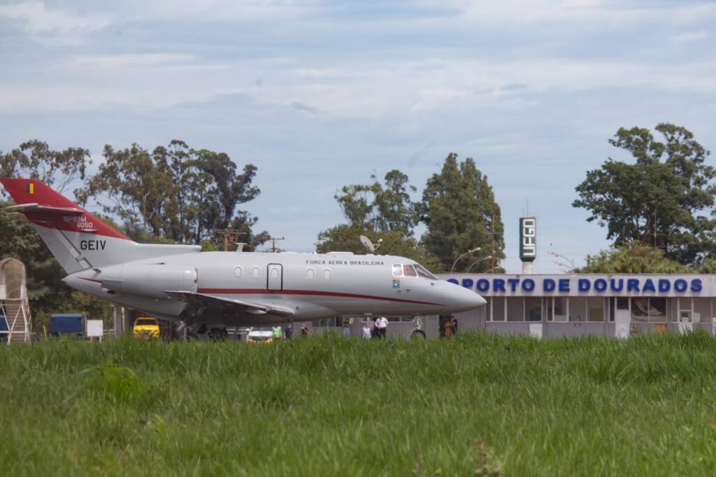 Aeronáutica realiza voo de inspeção no Aeroporto regional de Dourados