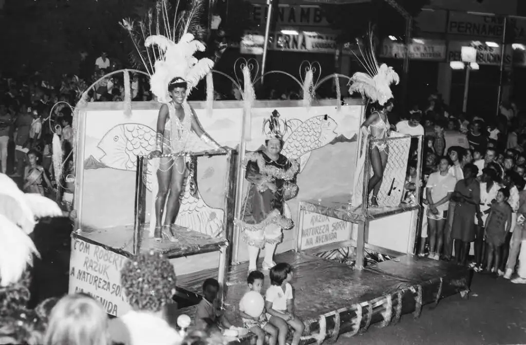 Mano Amarilha: 'Carnaval de rua em Dourados nos início dos anos 80'